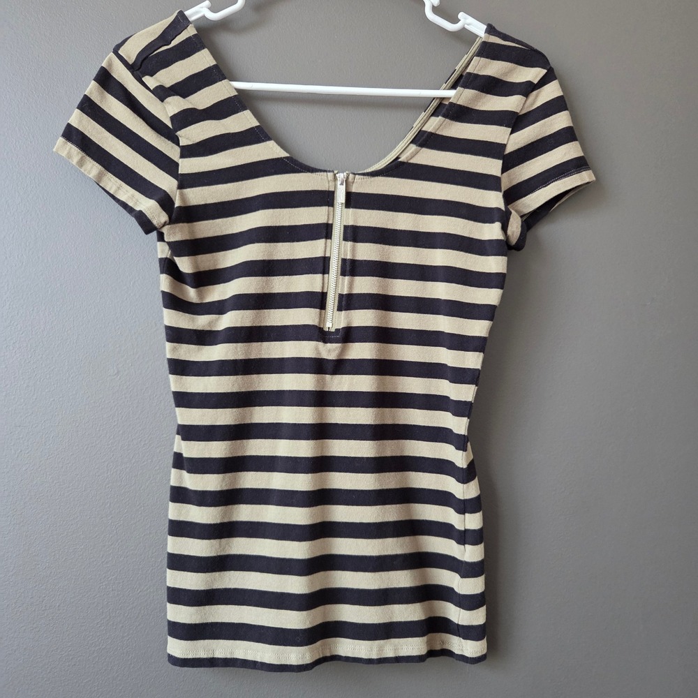 GUESS Striped Zipper Neck‎ Short Sleeve Top Women Size Medium Green Black Punk